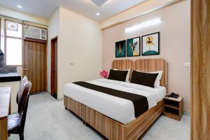 super townhouse sector 18 udhyog vihar