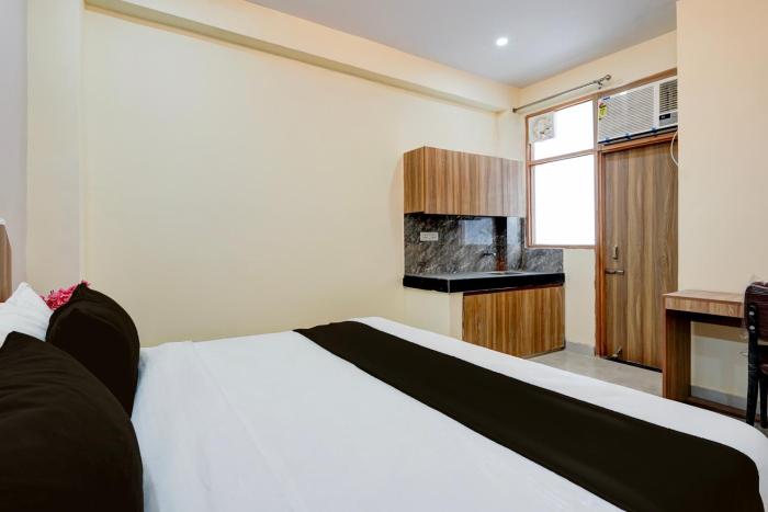 super townhouse sector 18 udhyog vihar