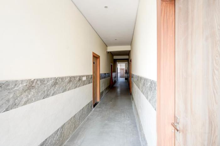 super townhouse sector 18 udhyog vihar