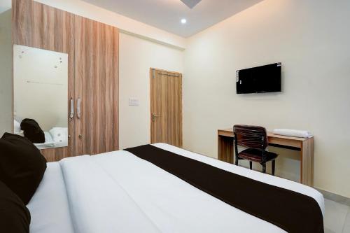 super townhouse sector 18 udhyog vihar