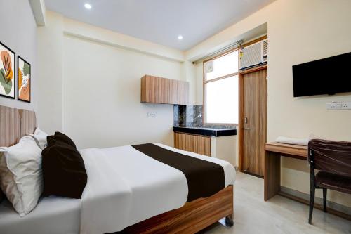 super townhouse sector 18 udhyog vihar