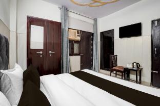 super hotel o dwarka mor metro station