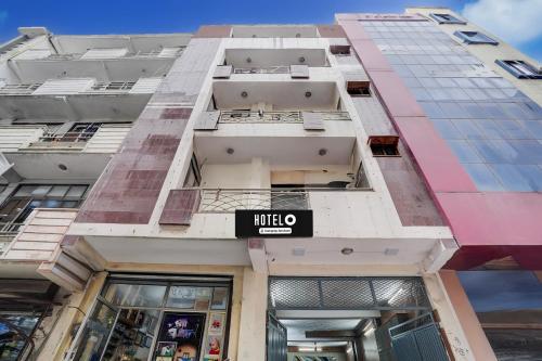 Super Hotel O Dwarka Mor Metro Station,,3 star
