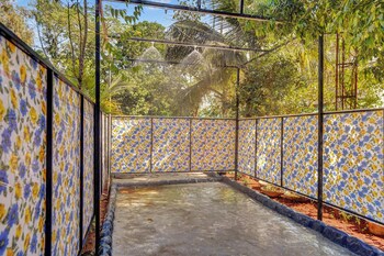 Falcon's Retreat,,3 star