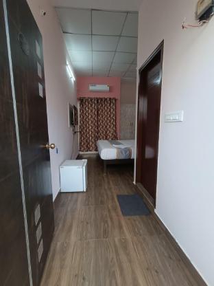 Prime Stay Phoenix Mall,,2 star