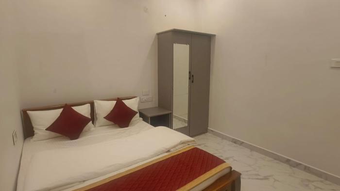 thiru annamalaiyar residency