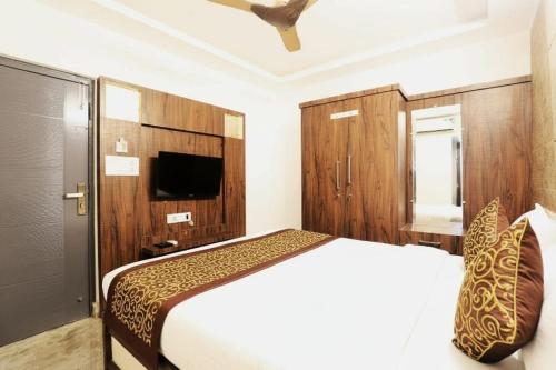 Blessings Select Periamet,,2 star