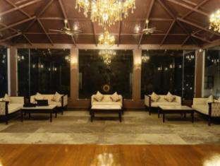 citrus prime bandhavgarh resort and cott