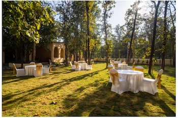 citrus prime bandhavgarh resort and cott
