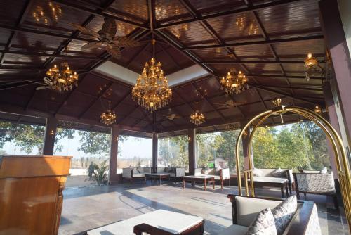 citrus prime bandhavgarh resort and cott
