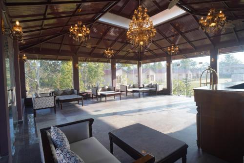 citrus prime bandhavgarh resort and cott