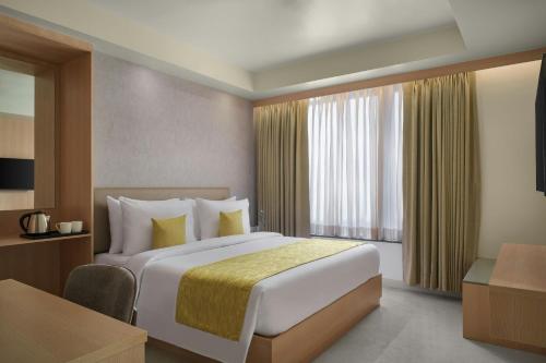 the fern habitat pune mundhwa series by marriott