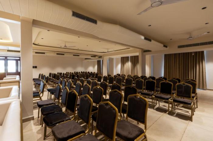 avm elite suites malur