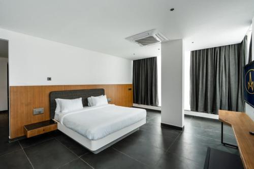 avm elite suites malur