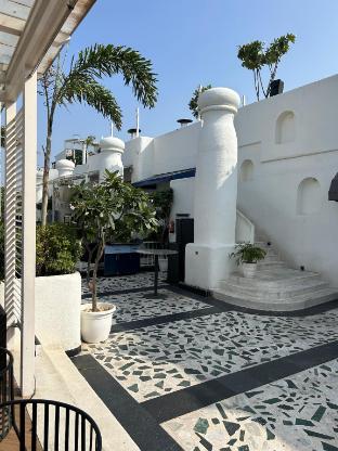 the grand anukampa luxury suites