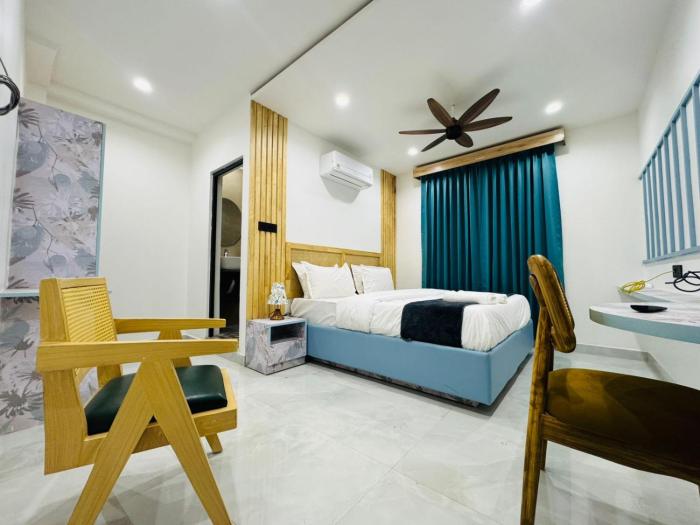 the 5 story hotel hitec city