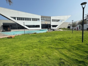 shoreland leisure stays