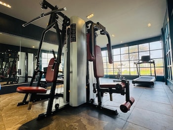 shoreland leisure stays