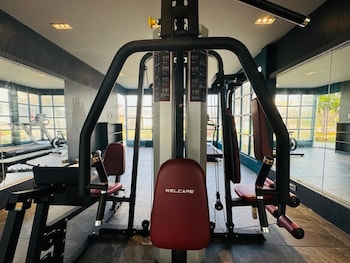 shoreland leisure stays