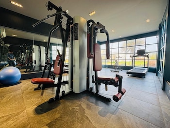 shoreland leisure stays