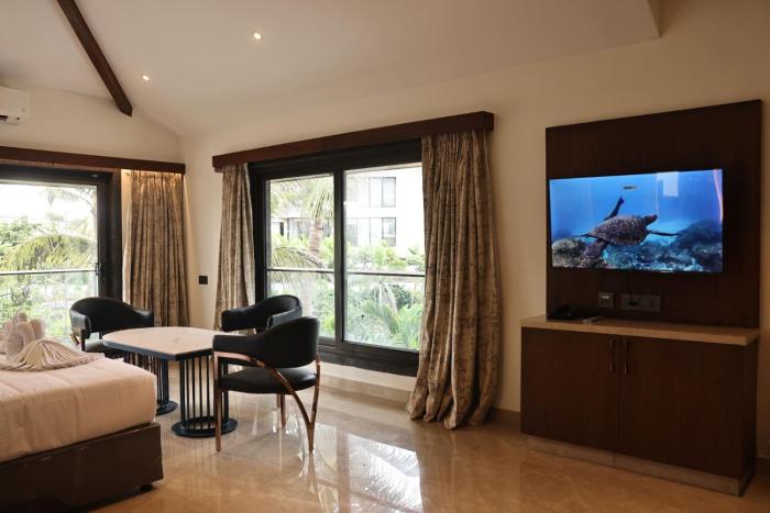 shoreland leisure stays