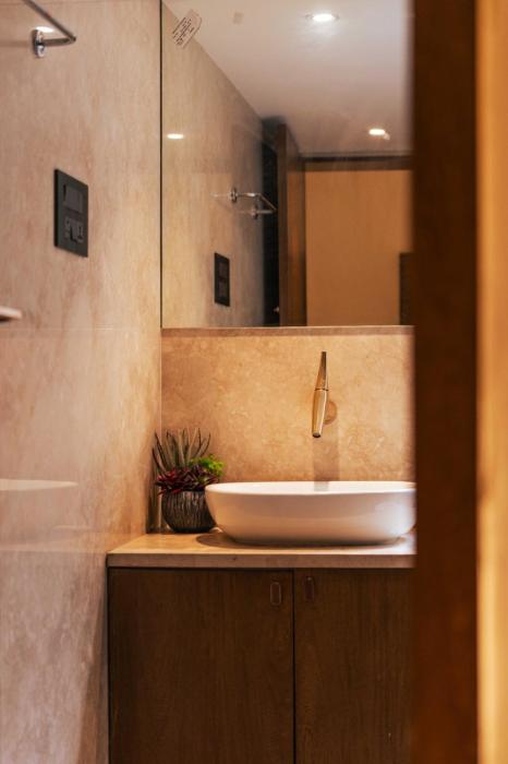 shoreland leisure stays