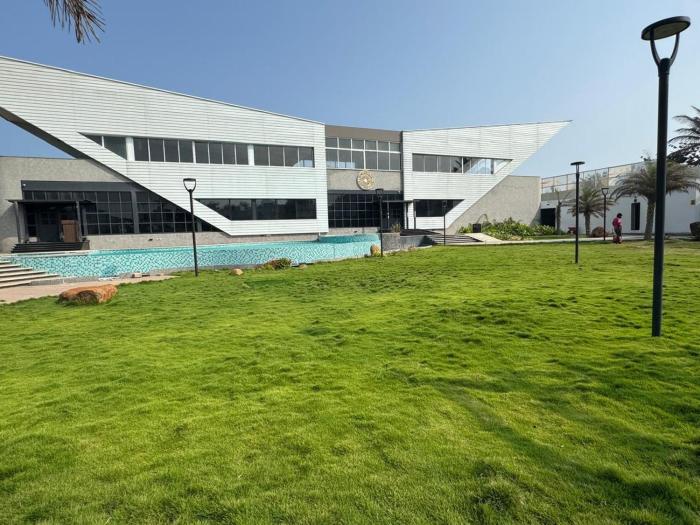 shoreland leisure stays