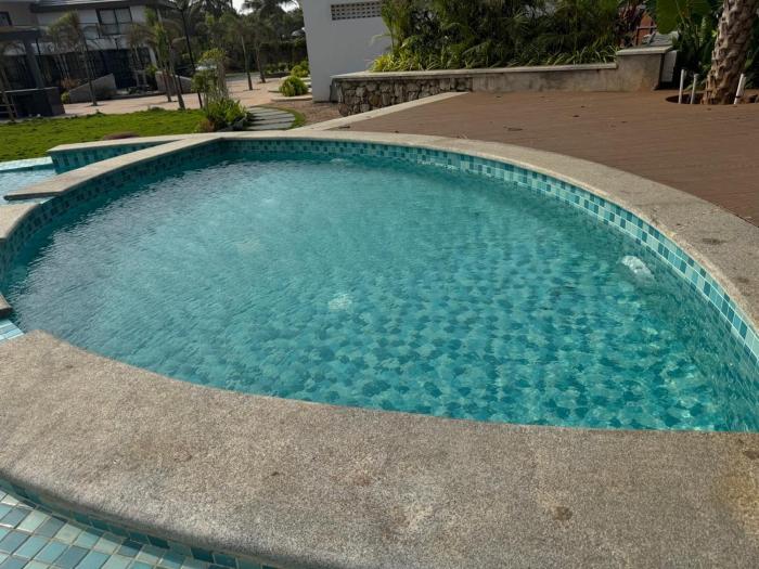 shoreland leisure stays