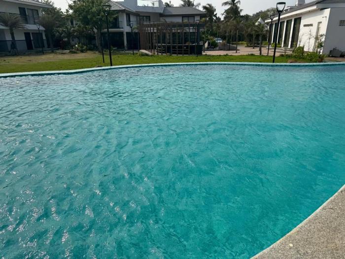 shoreland leisure stays