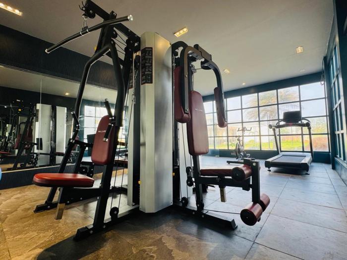 shoreland leisure stays