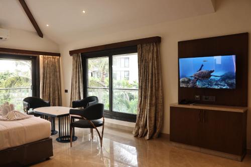 shoreland leisure stays