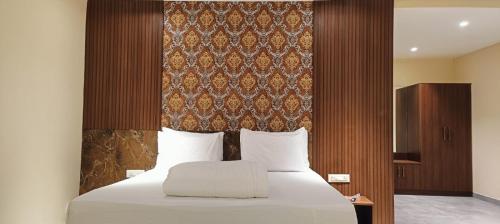 shoreland leisure stays