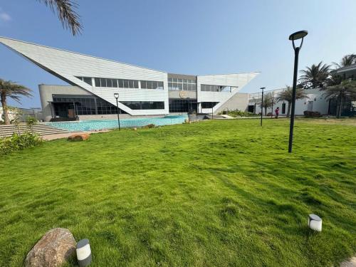 shoreland leisure stays