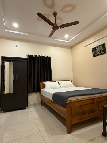 sri aavasa homestays
