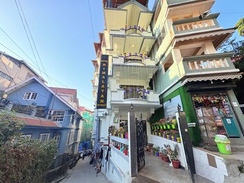 hotel himalayan retreat darjeeling