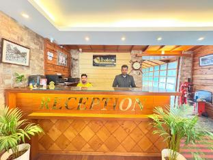 hotel aristocrat darjeeling by baizus