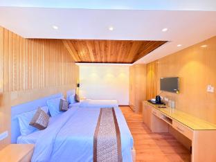 hotel aristocrat darjeeling by baizus