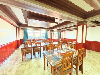 hotel tashi yang gangtok by baizus