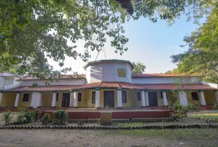 maharaja kothi resort bandhavgarh