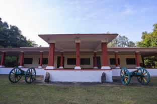maharaja kothi resort bandhavgarh