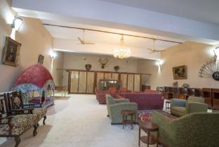 maharaja kothi resort bandhavgarh