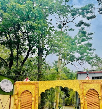 maharaja kothi resort bandhavgarh