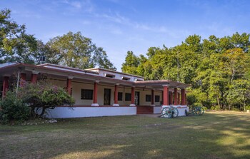 maharaja kothi resort bandhavgarh