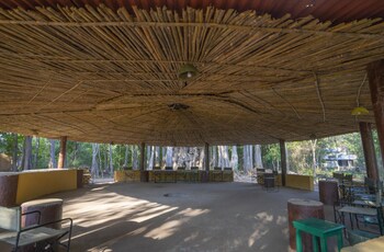 maharaja kothi resort bandhavgarh