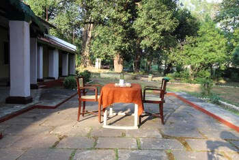 maharaja kothi resort bandhavgarh