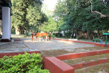maharaja kothi resort bandhavgarh