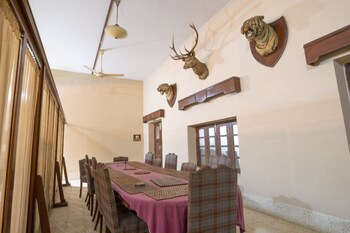 maharaja kothi resort bandhavgarh