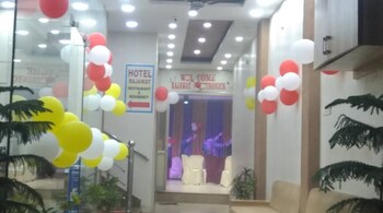 Hotel Rajawat Vidisha,,2 star