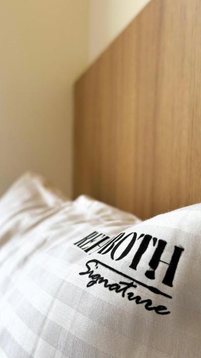 rehoboth signature luxury stay