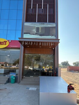 bharat inn hotel and restaurant